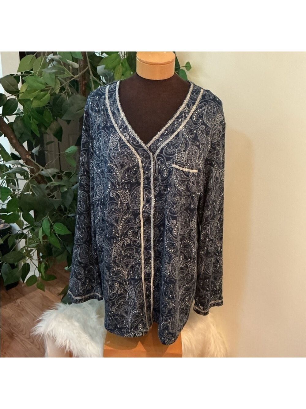 Secret Treasures Sleepwear TOP ONLY Woman’s size 18W-20W NWT